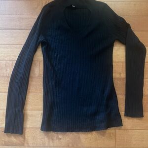 Elegant Black V-Neck Sweater